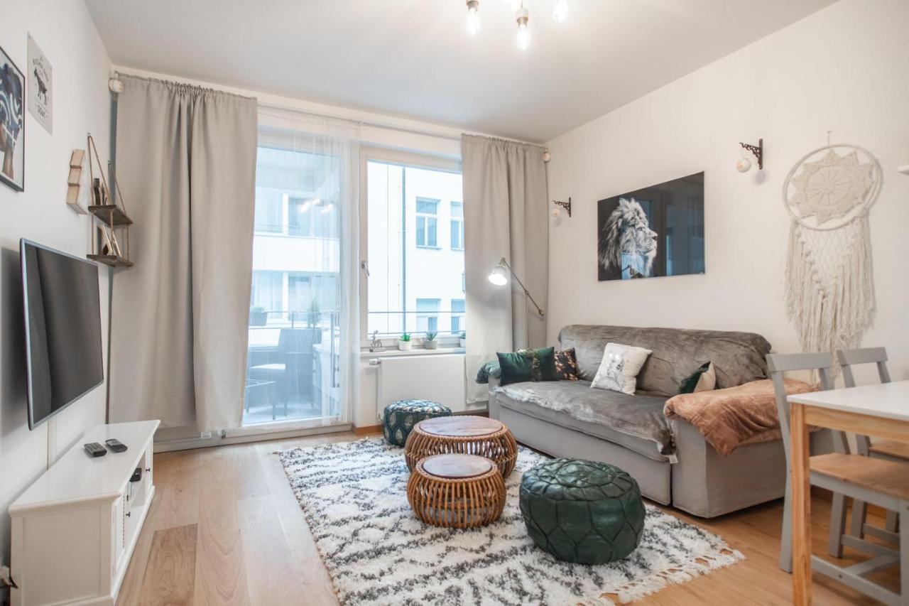 Apartment With Balcony Прага Екстер'єр фото